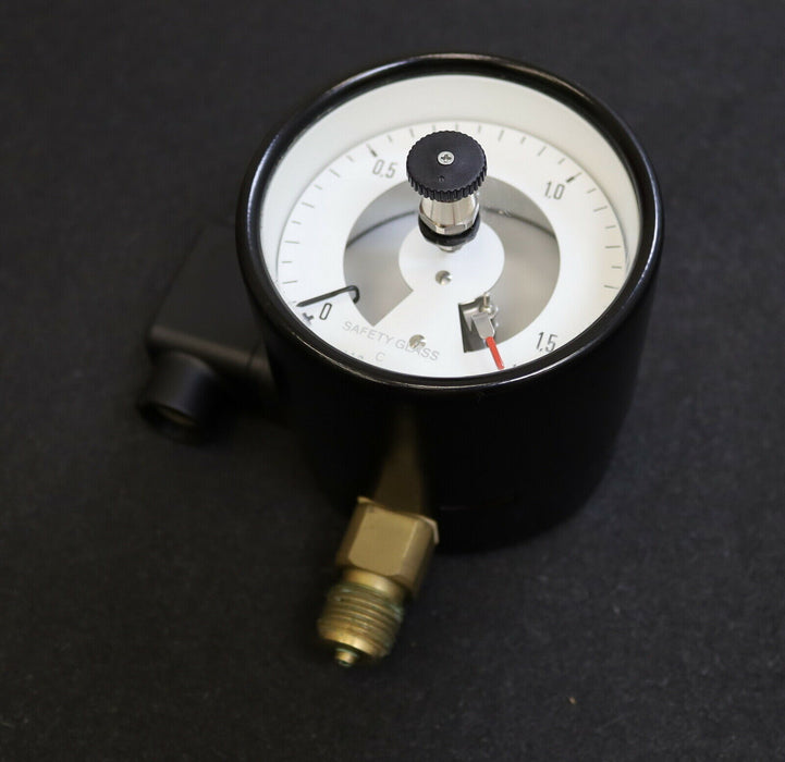 FISCHER Rohrfeder-Manometer MA1103D082000010 0-1,6bar Kl. 1,0 - KE20M100A3H2