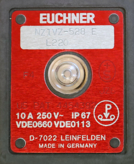 EUCHNER Sicherheitsschalter NZ1VZ-528 E L220 10A 250VAC IP67 unbenutzt