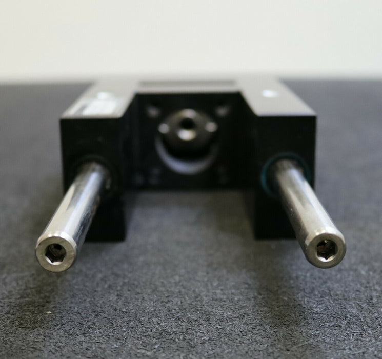 BOSCH Führungseinheit Guide unit 821401320 KolbenØ 32 Hub 50 gebraucht