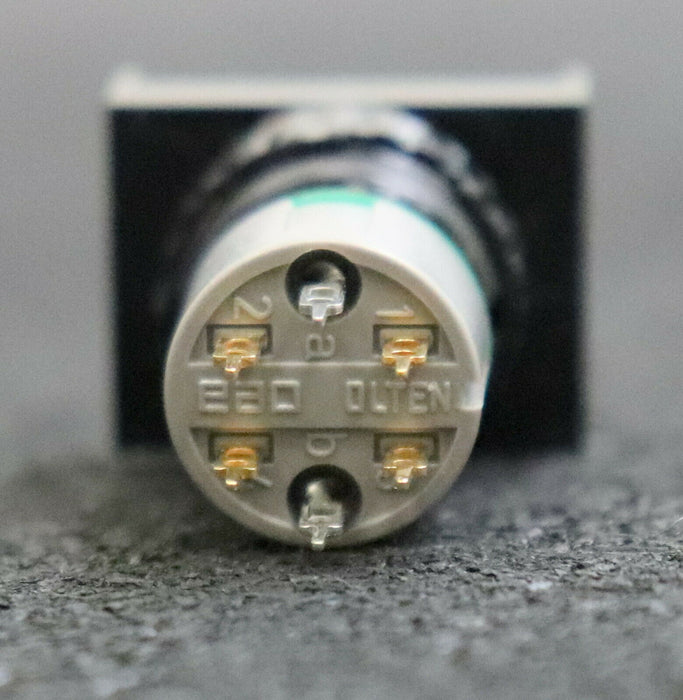 EAO 2 Stück Druckschalter grün Switch Pushbutton DPST-1NO/1NC 100mA 48V 1,2W