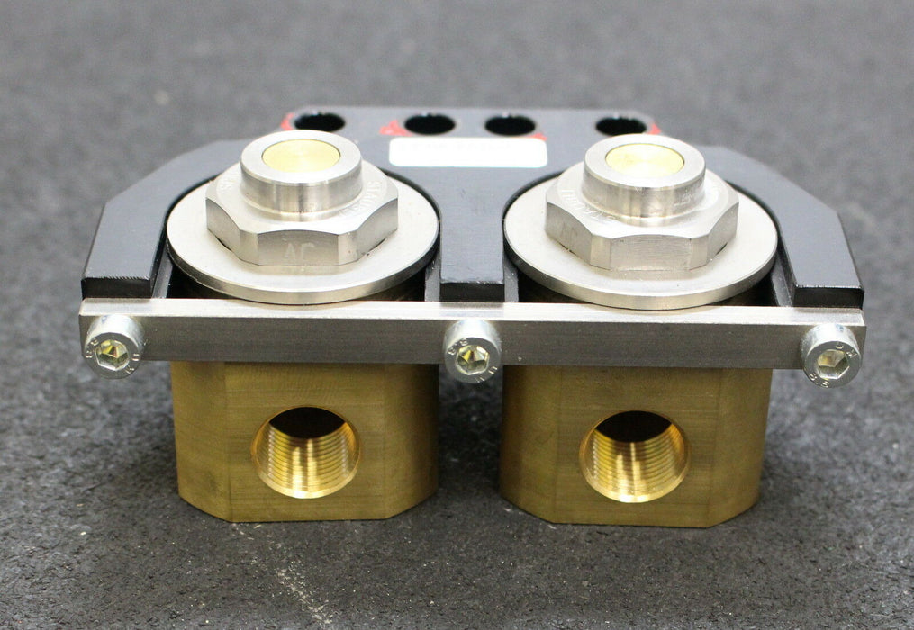 STÄUBLI SPM08 1 Set Pneumatik- und Flüssigkeitsmodul + Halterung für Roboter