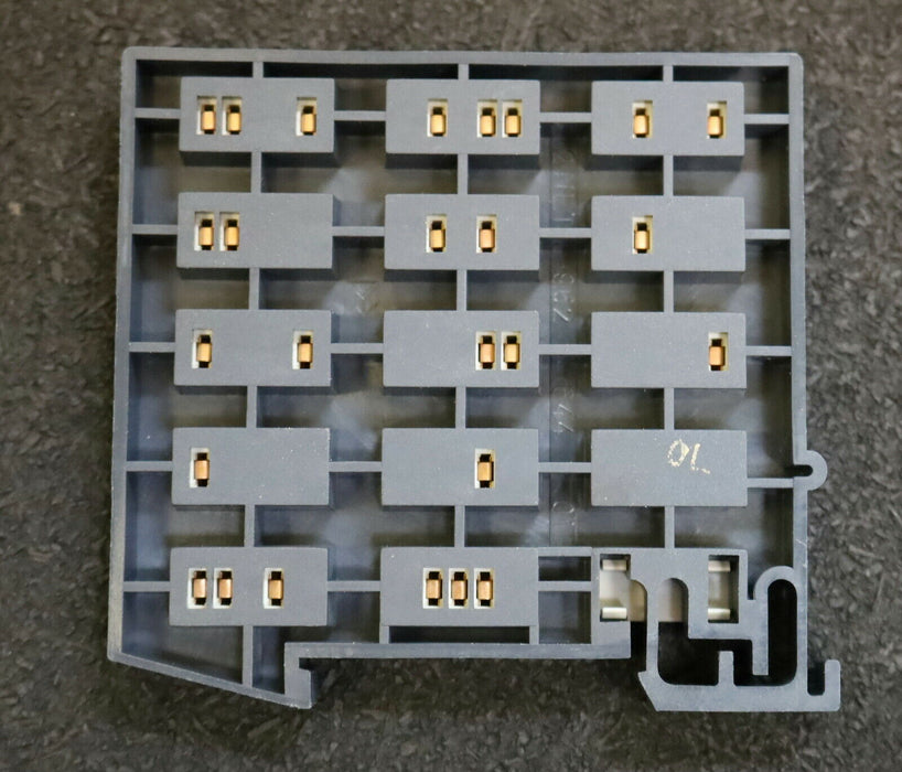 SIEMENS motorisches Zeitrelais 7PU3120-3AE30 Nennspannung: 42/48VAC 50/60Hz