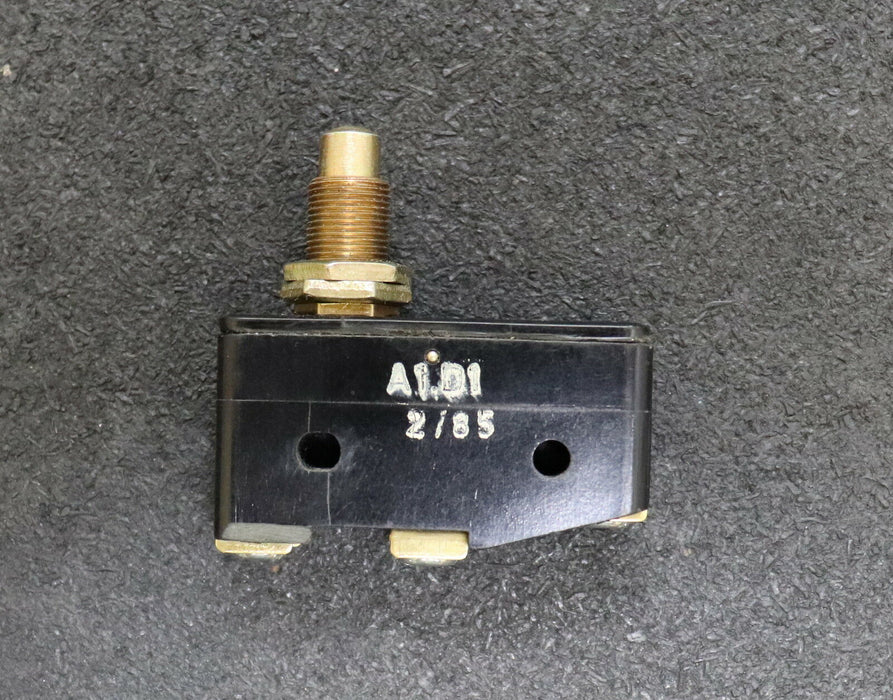 ROBOTRON DDR 3 Stück Mikroschalter Taster A1D1 380V 16A