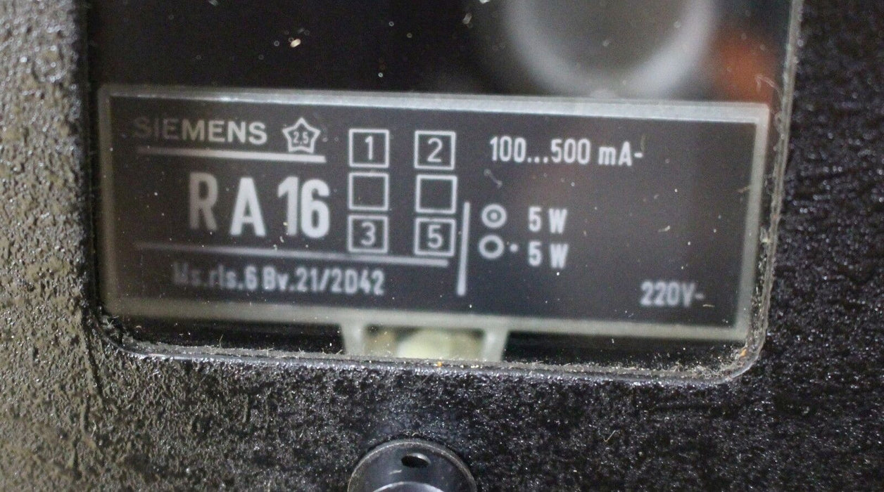 SIEMENS Stromrelais RA16 100-500mA 220VDC 5W 7RC 7210-OEB04 mit Drehspulmesswerk