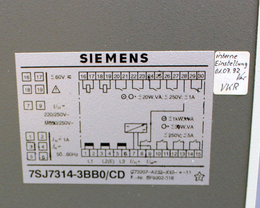 SIEMENS unabhängiger Überstromzeitschutz 7SJ7314-3BB0 - 250VDC - 1A -