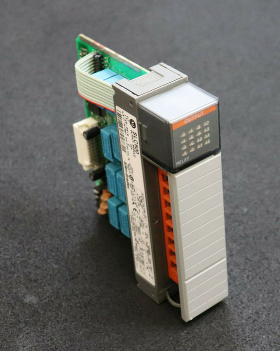 ALLEN BRADLEY Output module RELAY SLC500 CAT. 1746-OW16 Ser. C - gebraucht