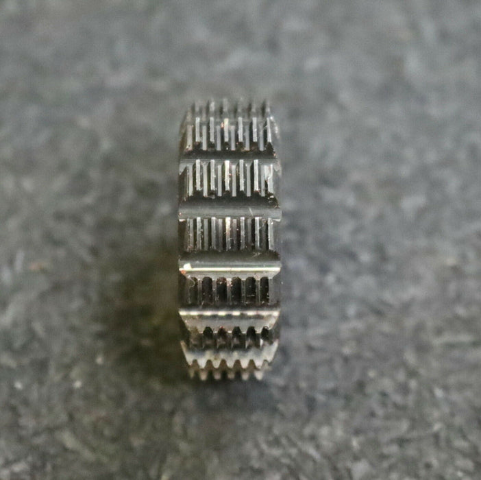 MIKRON Wälzfräser No. 44170 - Ø23x8xØ8mm 1gg. Rechts 15 Spanuten