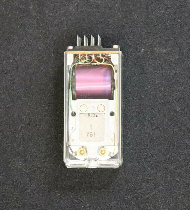 SIEMENS Kleinpolrelais T.rls 67u T.Bv.3702/46 P1-Kappe 8R12 3000/46 ohne Zapfen