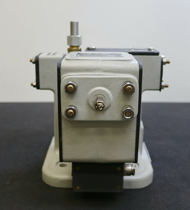 BTG / ASKANIA Elektro-Hydraulik-Umformer Typ S22 Art.Nr. 2132850 Tauchspule 1000