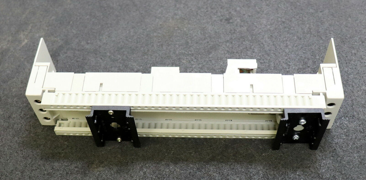 RITTAL SV-Multifunktions-Geräteadapter SV 9320.270 Bemessungsstrom In=25A 690VAC