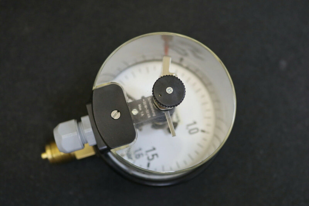 FISCHER Rohrfeder-Manometer MA1103D082000030 0-1,6bar Kl. 1,0 - KB10M100A102
