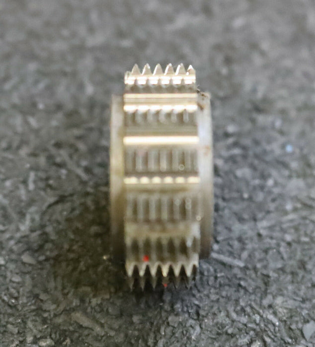 MIKRON Vollstahl-Wälzfräser No. 62646 m= 0,3685 ho= 1,125 20° EGW Ø24x10xØ8mm