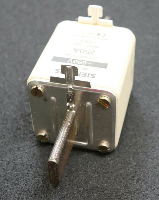 SIEMENS 2x NH-Sicherungseinsatz fuse-link 3NA3 244-6 250A 690VAC NH2 - gG