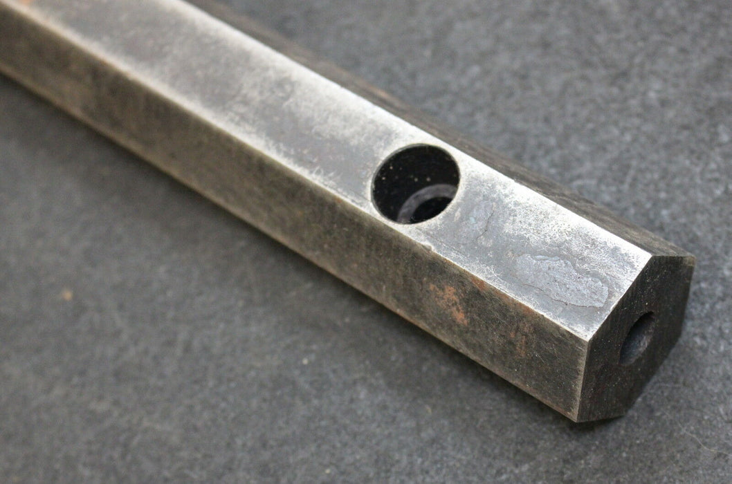 Sechskant aus Stahl 6kant x 750mm Länge Schlüsselweite SW36 mit 4 Schraublöchern