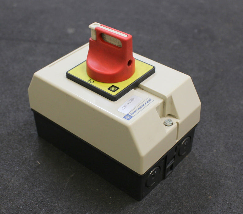 TELEMECANIQUE Lasttrennschalter V0 3p 25A mit Griff und Gehäuse 145x90x130mm