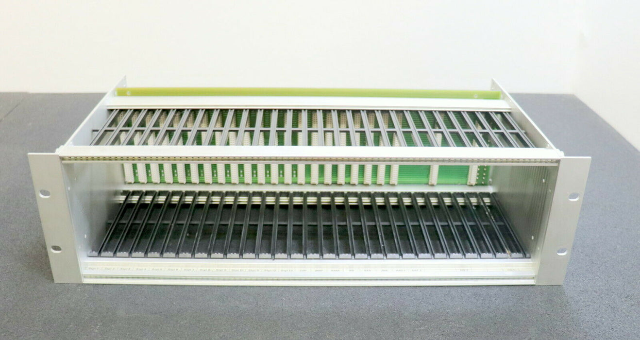 HECKLER & KOCH Rack für CNC 783 4145.035 E leeres Steuerungsmodul 23 Einschübe