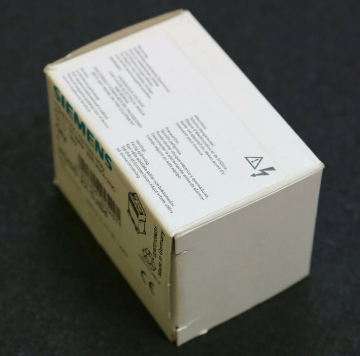 SIEMENS Hilfsschütz 22E 3TH2022-0JB4 Spulenspannung 17-30VDC 2 NO + 2NC AC-11 4A