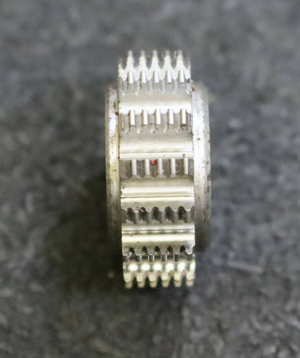 MIKRON Vollstahl-Wälzfräser No. 38907 m= 0,388 ho= 1,2 Abmessungen Ø24x10xØ8mm