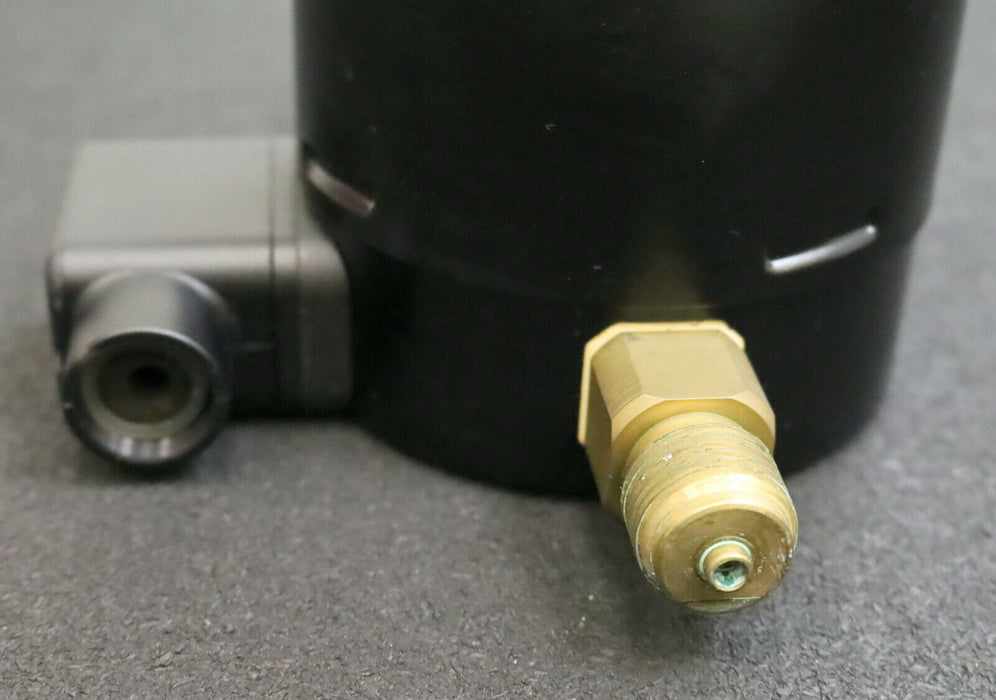 FISCHER Rohrfeder-Manometer MA1103D082000010 0-1,6bar Kl. 1,0 - KE20M100A3H2