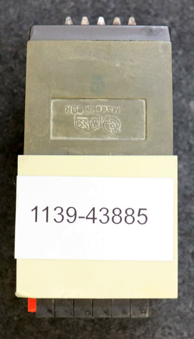 MASSI DDR Stundenzähler ZLV 242 24VDC 30 Imp/s gebraucht