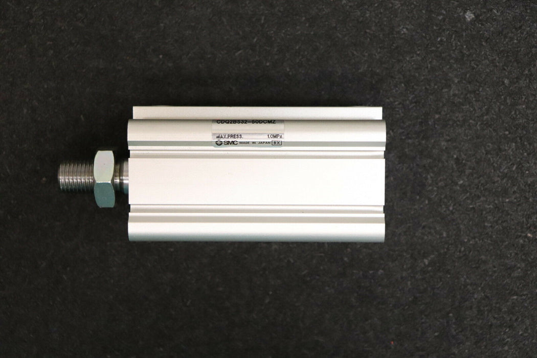 SMC Pneumatikzylinder CDQ2BS32-50DCMZ Hub 50mm Kolbendurchmesser 32mm