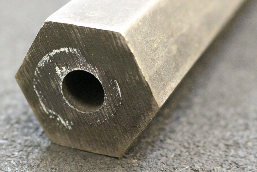 Sechskant aus Stahl 6kant x 750mm Länge Schlüsselweite SW36 mit 4 Schraublöchern