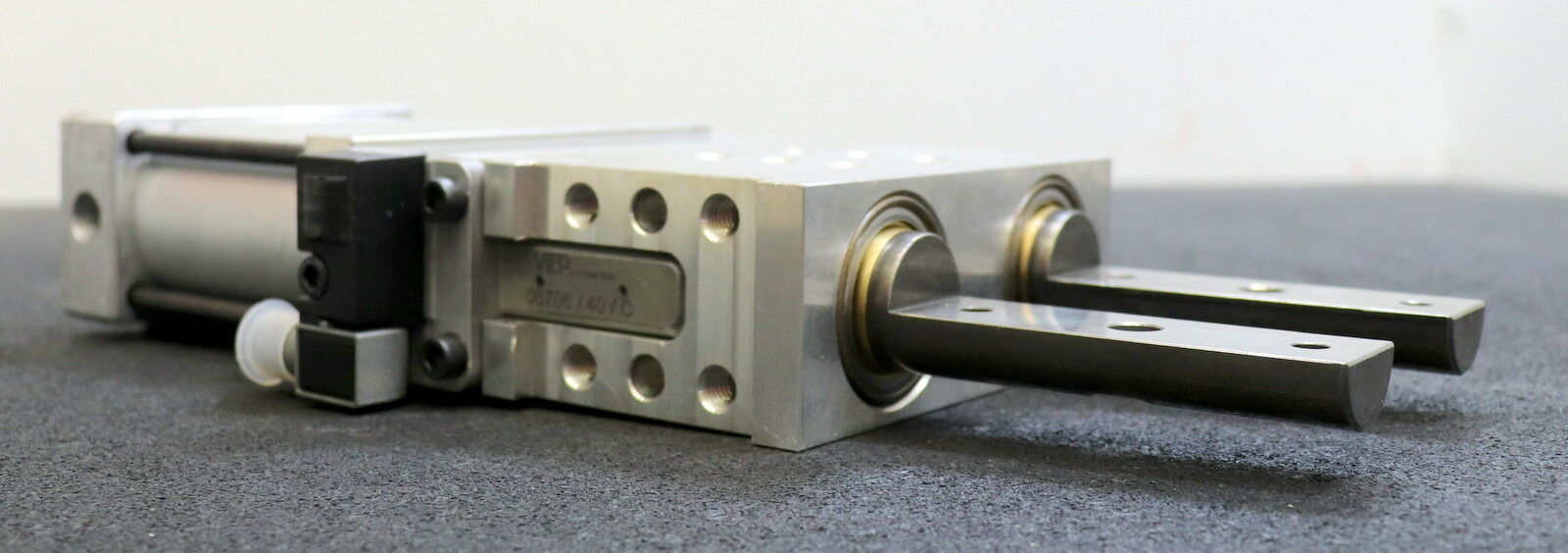 VEP AUTOMATION Stiftziehzylinder DCPD63AN-40I No. 02253 Anschraubbereich 55mm