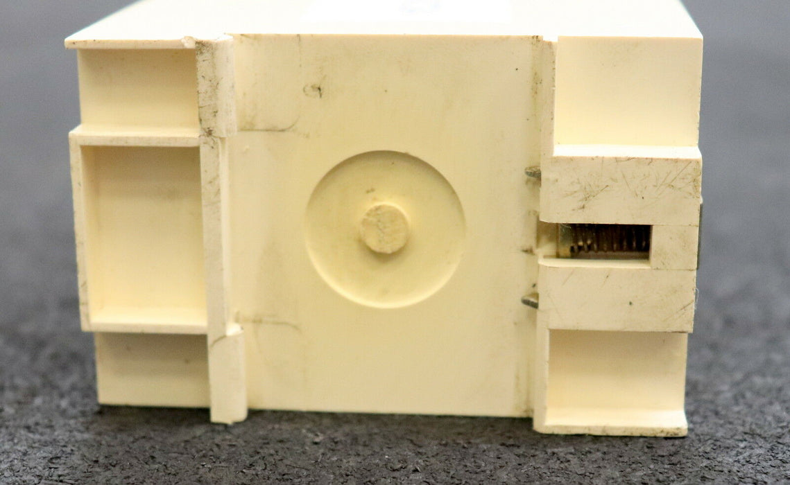 SCHARKO Gleichstrom-Überwachungsrelais NIRG11 220V 40-60Hz Reihenspannung 250VAC