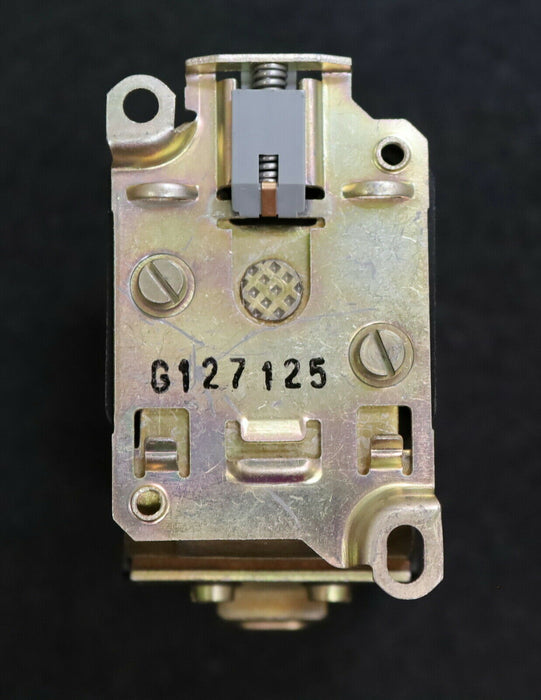 SIEMENS Kontroll-Relais 3TA6802-4B Nennspannung 48VDC 2S + 2Ö Ith = 16A