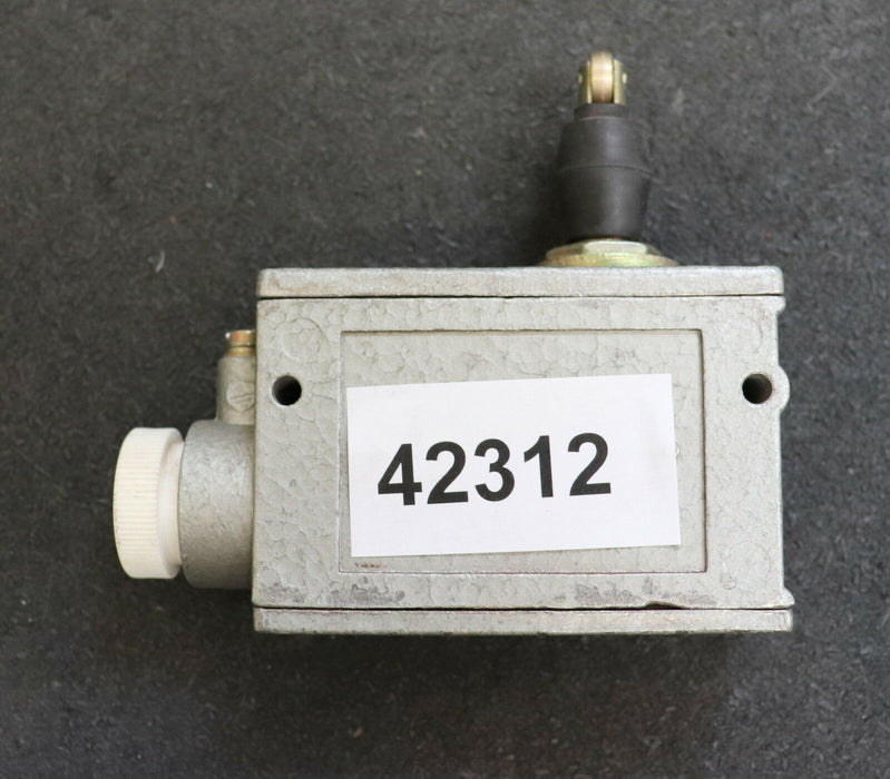 ROBOTRON Gußgekapselter Mikrotaster AF1.F1/1 500VAC 10A IP54