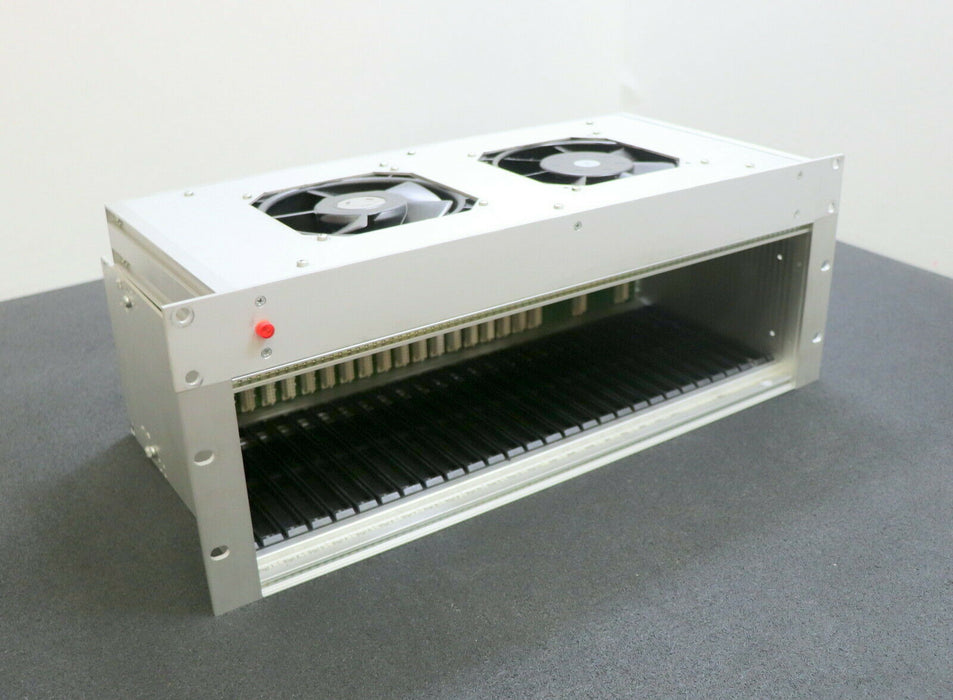 HECKLER & KOCH Rack für CNC 783 4145.035 E leeres Steuerungsmodul 23 Einschübe