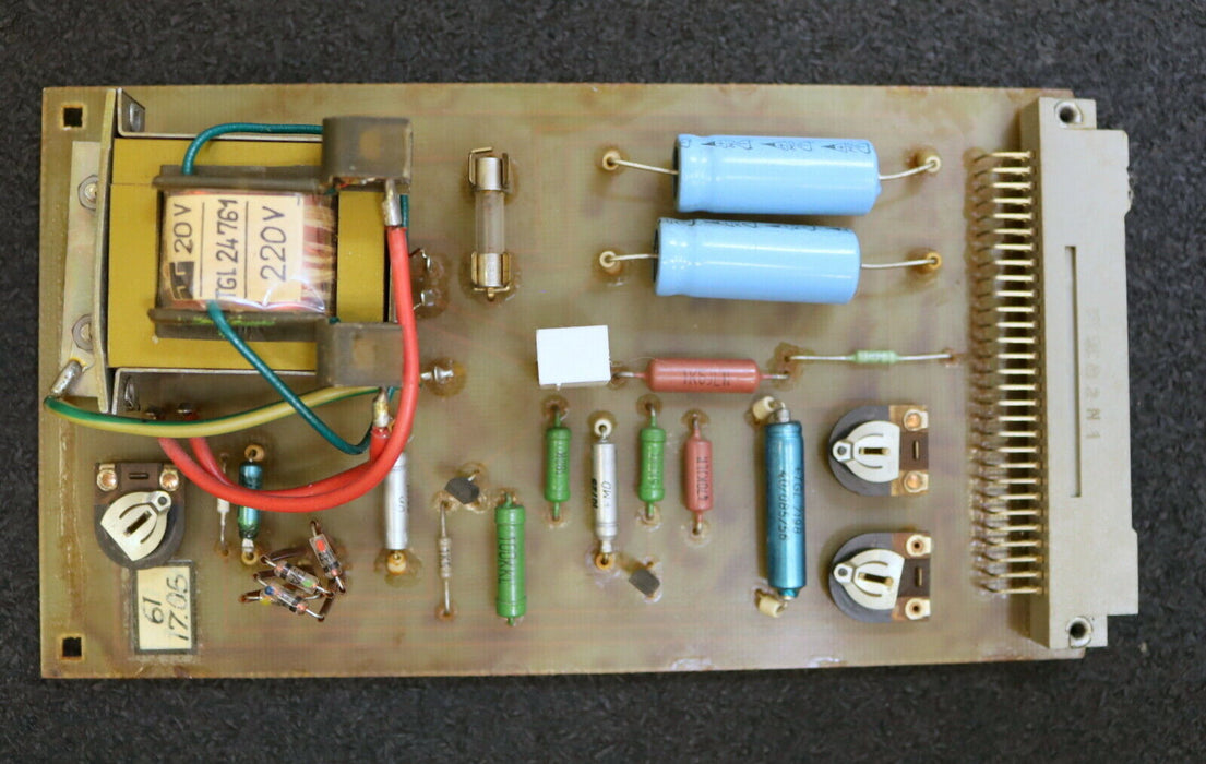 VEM NUMERIK RFT DDR Platine 32926 Beschriftung 61 17.05 - gebraucht