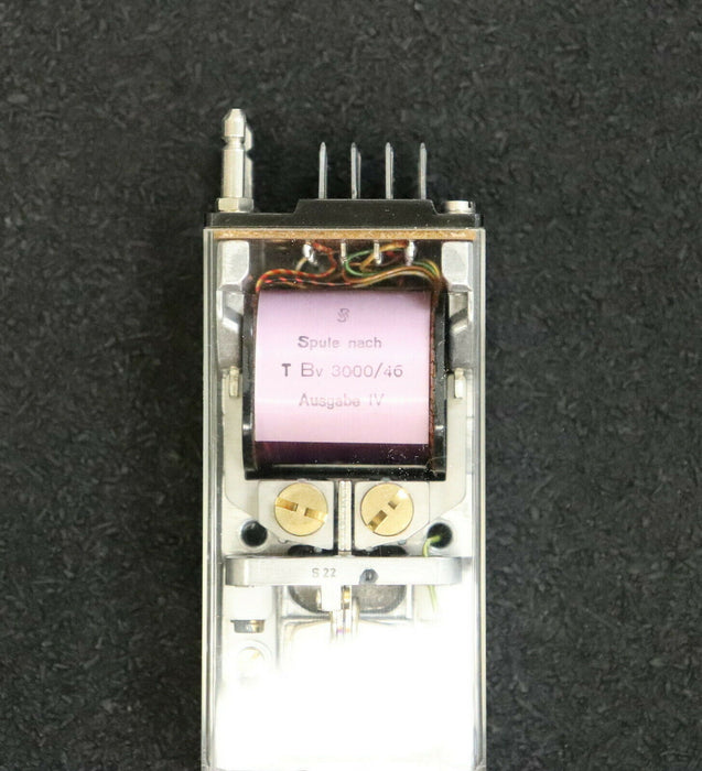 SIEMENS Kleinpolrelais T.rls 67u T.Bv.3702/46 P1-Kappe 8R12 Spule 3000/46