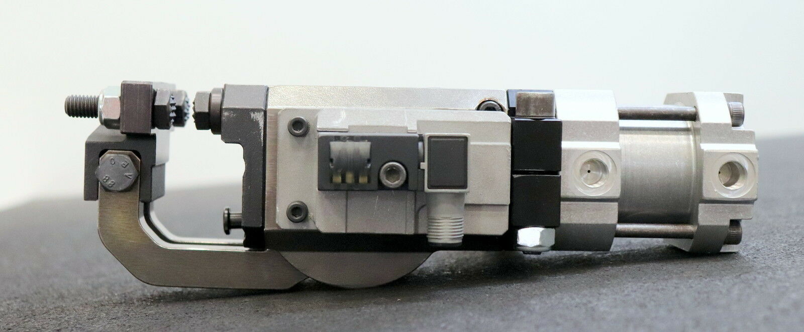 VEP AUTOMATION Flansch-Greifer Greifer-Spanner B40-A2S4-PRA-22,5-A-A ZylinØ 40mm