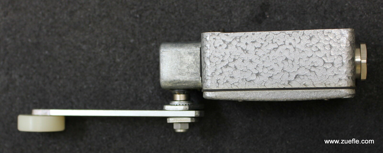 BERNSTEIN Grenztaster GC-SU1 AV 6A 380VAC IP65 Verstellbare Kulisse Art. 6020118