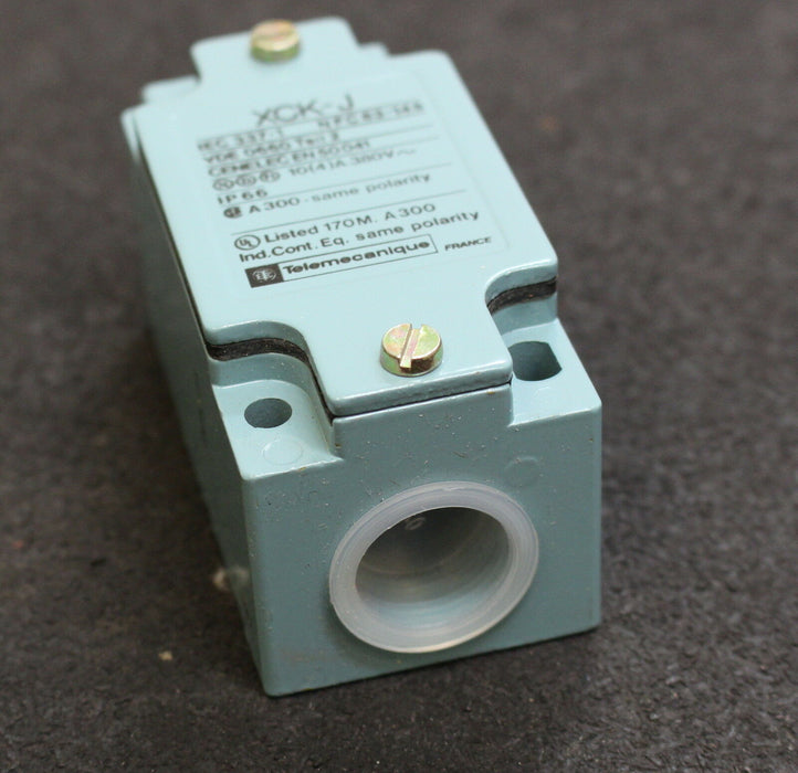 TELEMECANIQUE Grenztaster mit Rollenstössel Positionsschalter XCK-J167 ohne ZCK