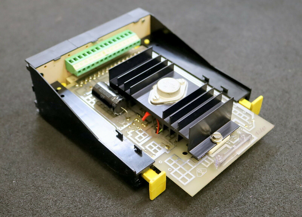KLINGELNBERG / WIEDEG Steckplatine 650.004.113 eingesteckt in MURR SKP 31/1