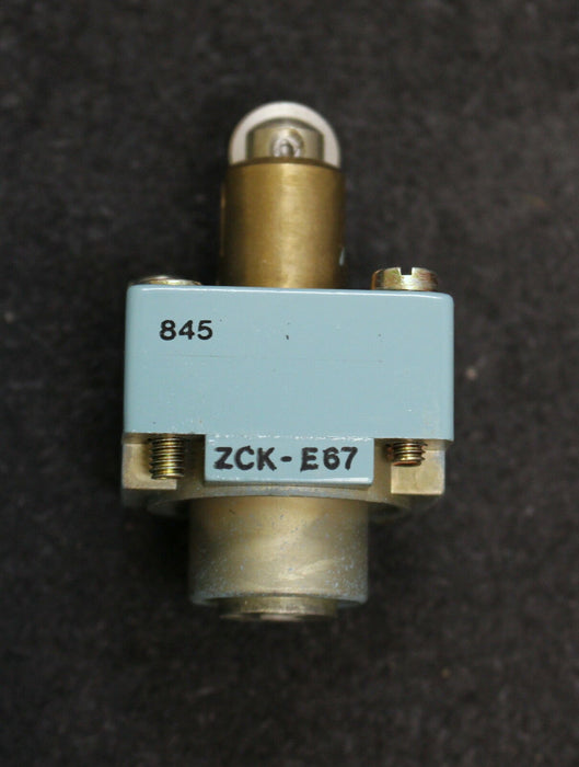 TELEMECANIQUE Grenztaster mit Rollenstössel Positionsschalter XCK-J167 mit ZCK