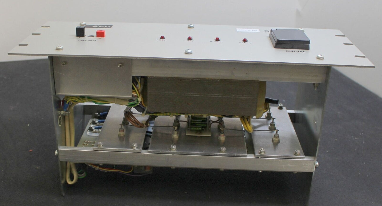 AEG GEAZENT Netzgerät SVE22 / 2441-1 - 3x380V – 50Hz – Ua +27V=12/7A Nr. 12189