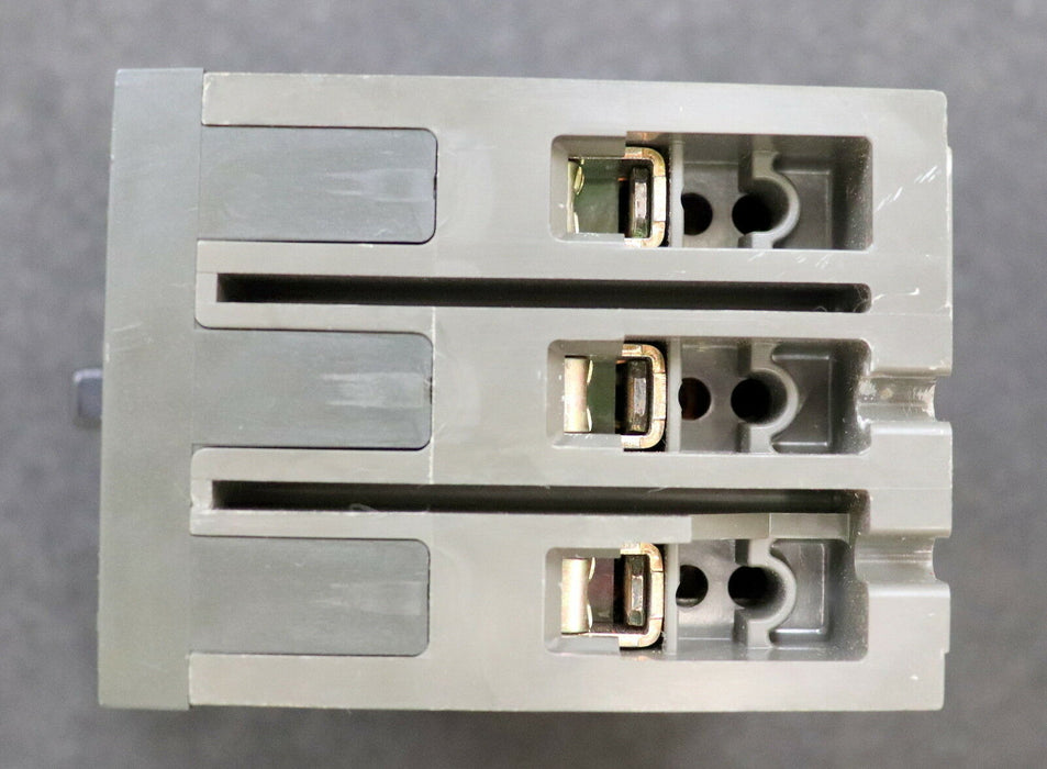 SIEMENS Motorschutzschalter 3VE4200-0CR00 28-40A gebraucht - funktionsfähig - ok