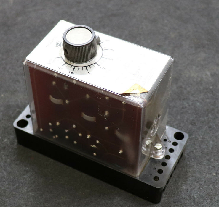 SCHLEICHER Schaltrelais MZC 120 L710 128 220VAC 50/60Hz 0,3-10s max. 500W/380VAC