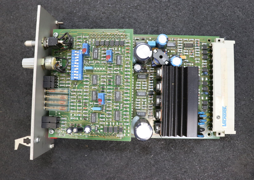 VICKERS Leistungsverstärker Power Amplifier with PID module EEA-PAM-533-D-32