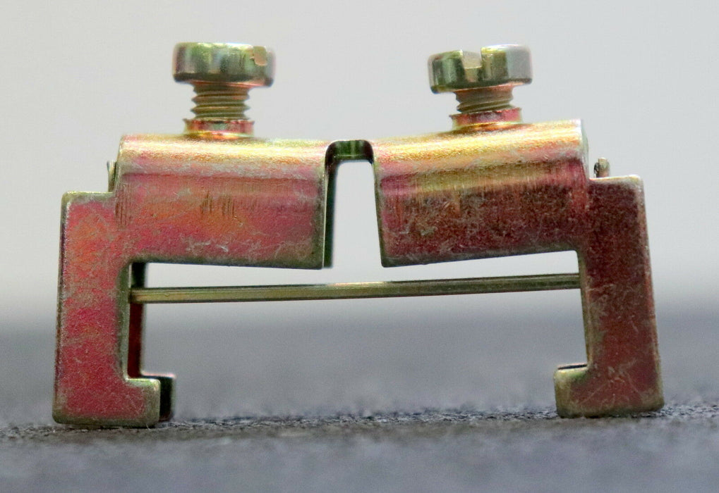 SIEMENS 24 Stück Sammelschienenklemmen für Schienen 40x10 - für 8 HS System