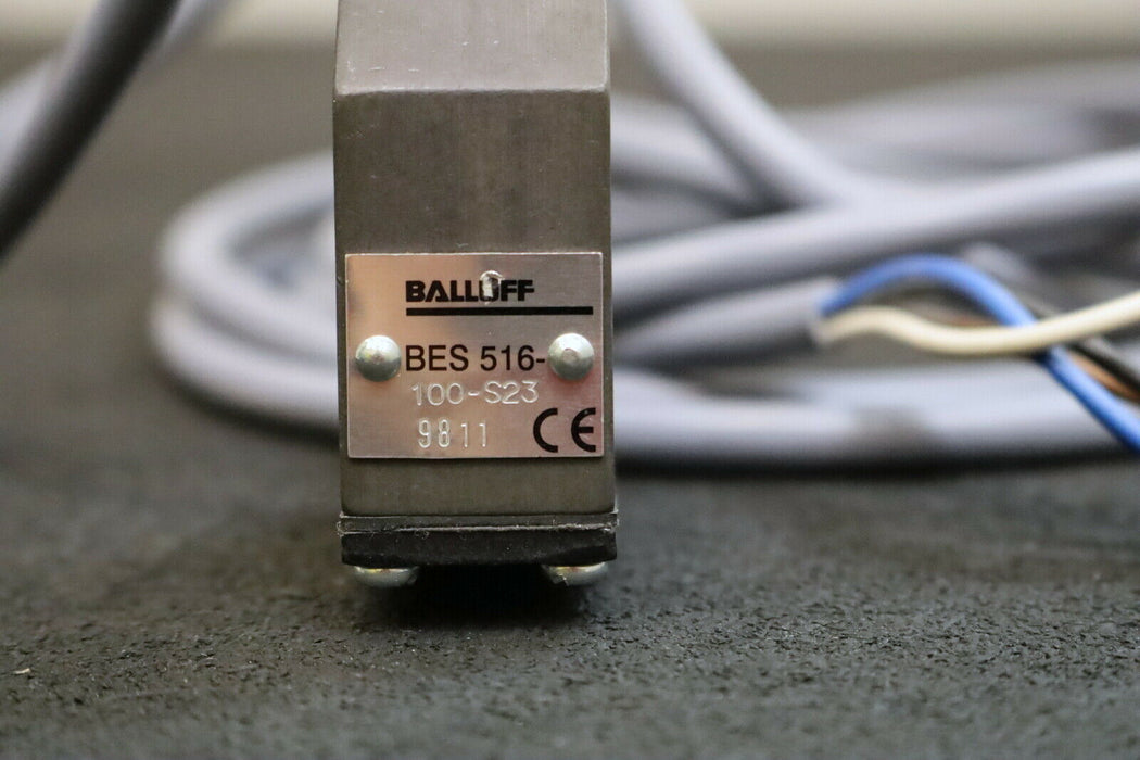 BALLUFF Induktiver Sensor BERO BES 516-100-S-23-03 10-30VDC Kabellänge 3m