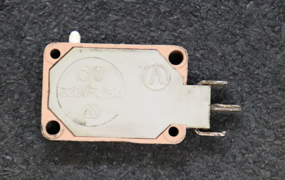 ROBOTRON AUERBACH 7 Stück Kleinmikrotaster C1 220VAC 2,5A