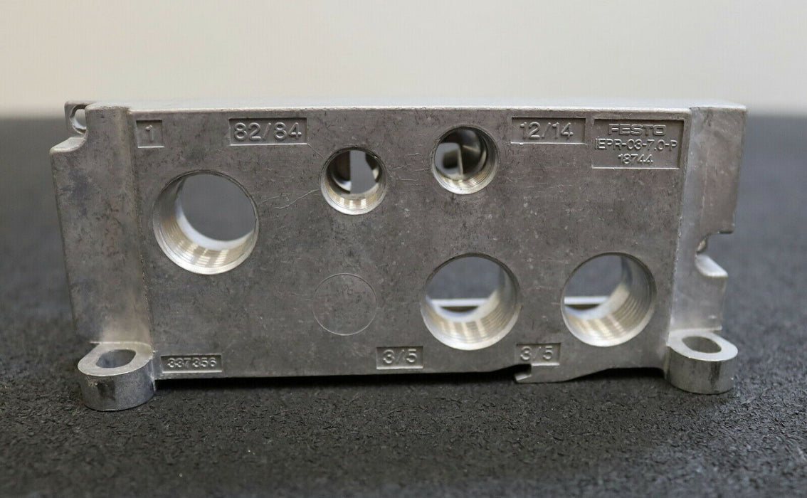 FESTO Endplatte für Ventilinsel IEPR-03-7,0-P Mat-Nr. 18744 - gebraucht