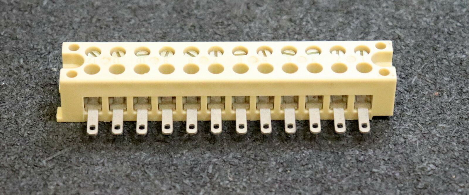 WEIDMÜLLER 3 Stück Klemme MK2/12 PA Nr. 024126 - unbenutzt 3 Stück