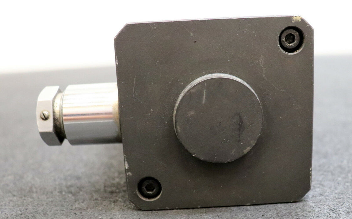 CARL ZEISS JENA Elektromotor IPS 5-54 / 0675 Kl. S Wellendurchmesser 6mm x 12mm