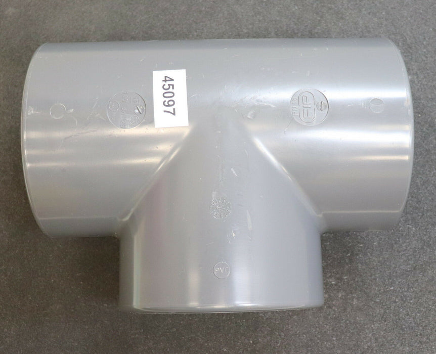 AKATHERM FIP PVC T-Stück T 90° egal metrisch d140 DN125 / PN16 für Rohr-Ø 140mm