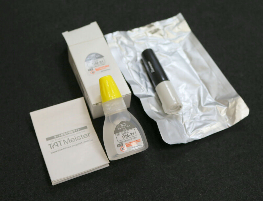 SHACHIHATA TAT Stempel mit Nachfüllbehälter XQTR-06-G "4" + XQTR-20-RM-31